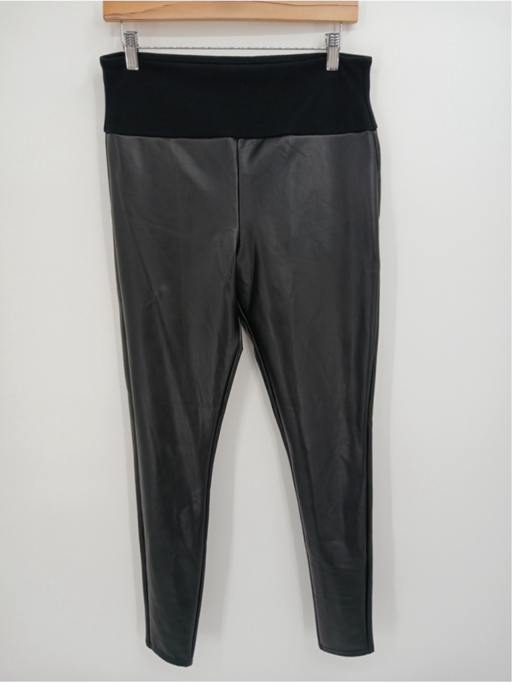 Assets by Spanx Faux Leather Black Ankle Leggings Women's XL Stretch